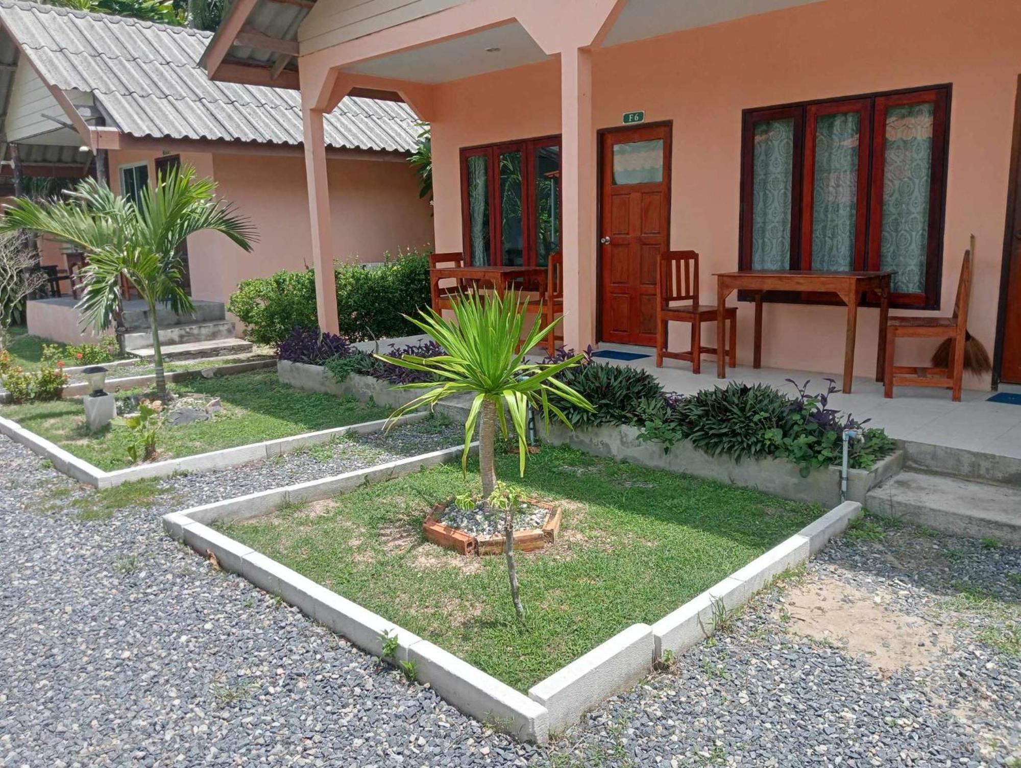 Scandinavian Beach Resort Ko Lanta Eksteriør billede